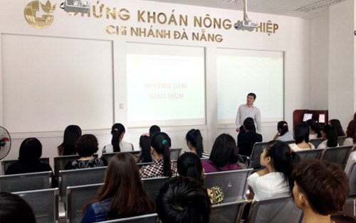 Thực nghiệm ngay từ buổi học đầu tiên